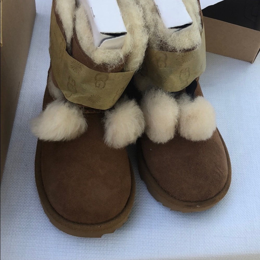 Girls ugg - Picture 3 of 8